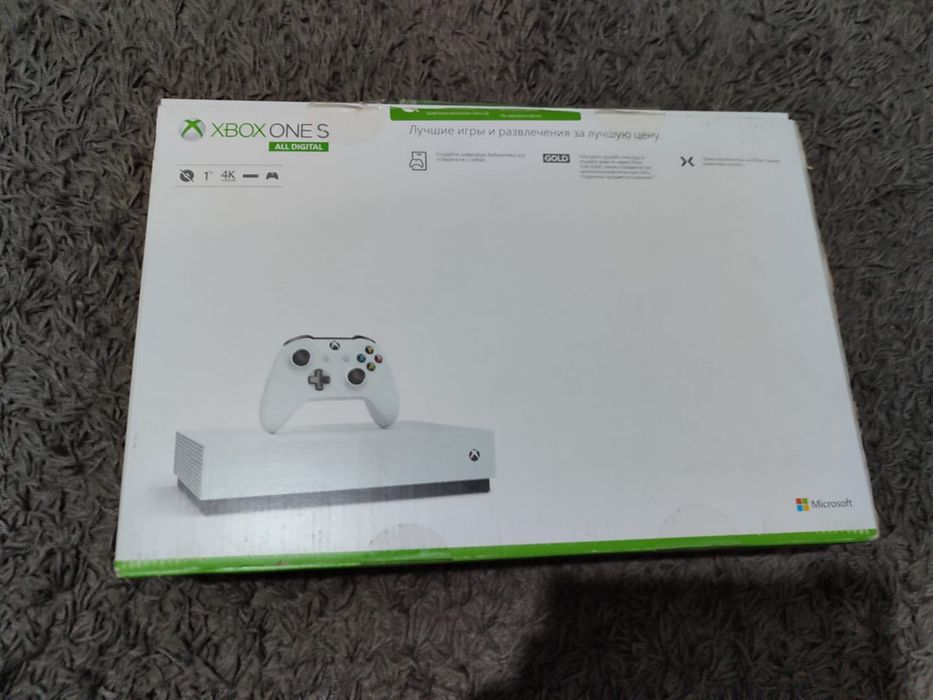 Xbox one s 1TB б/у