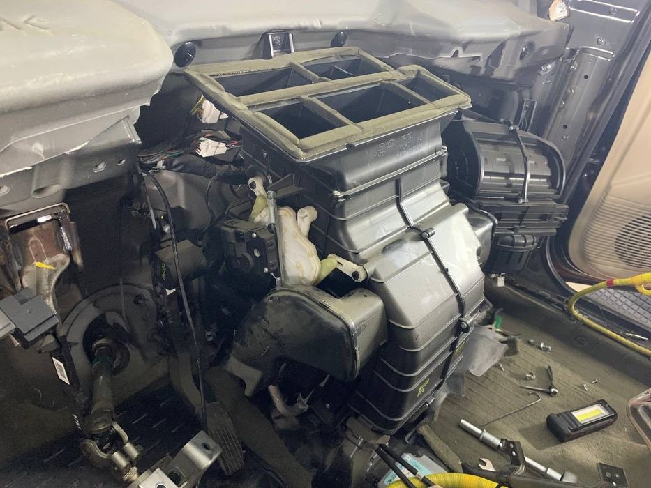 Замена радиатора печки