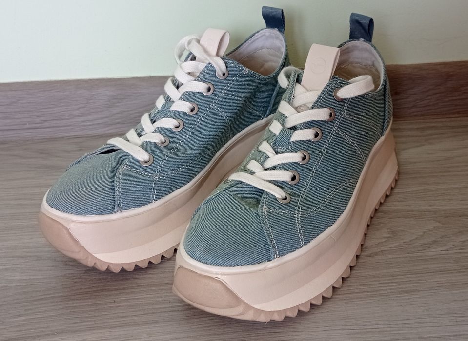Маратонки Tamaris