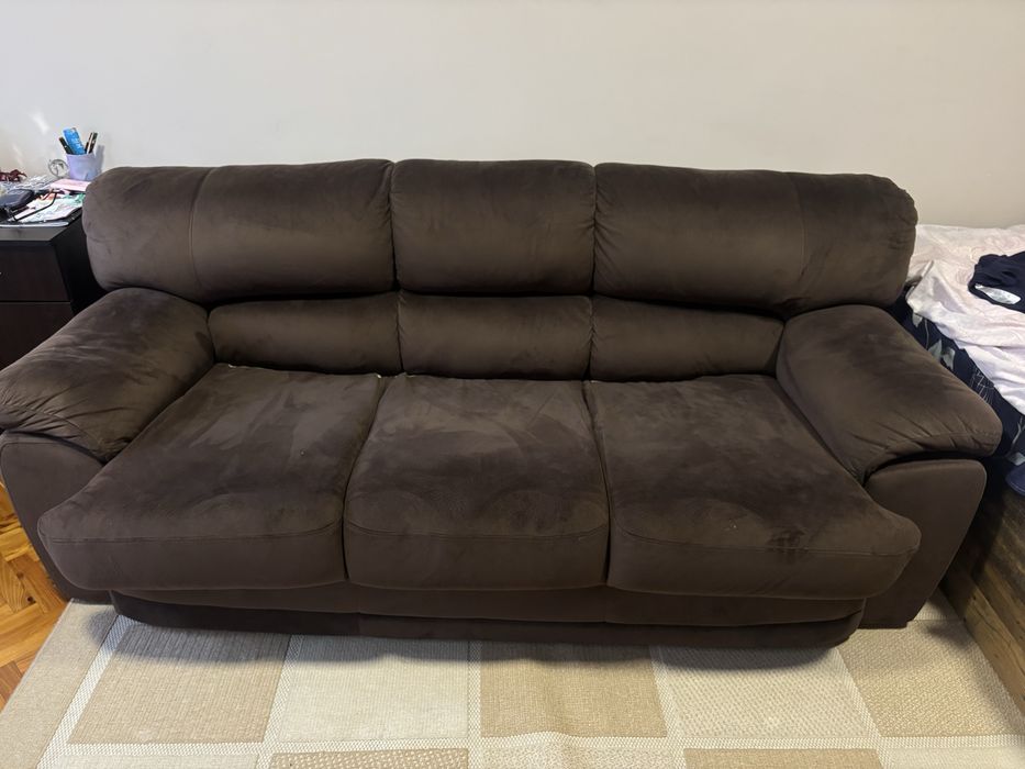 Разтегателен диван