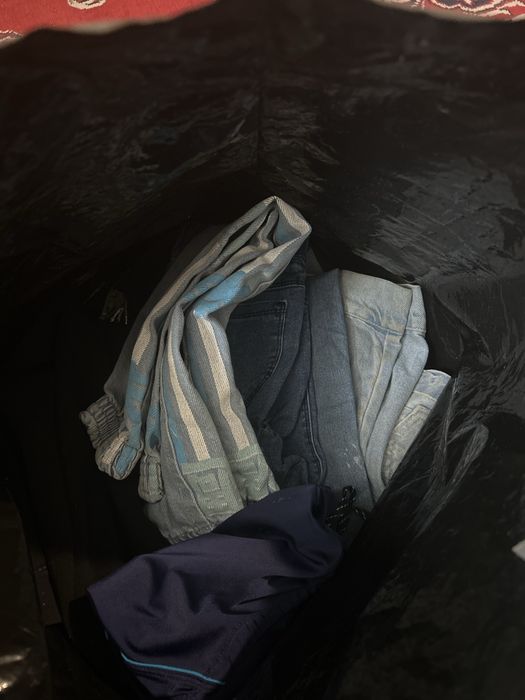 Отдам даром вещи на дев и мал