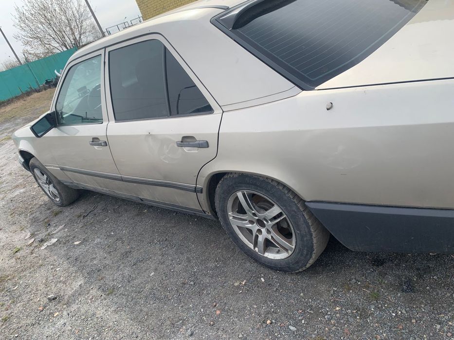 Продам Мерседес 1987 года 2 литра,