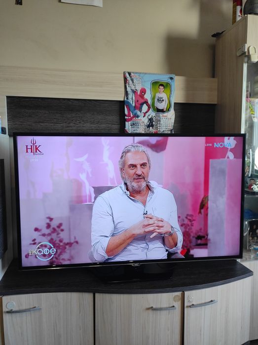 LED Телевизор TCL 48 инча