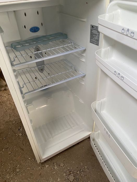 Продам холодильник срочно !!!