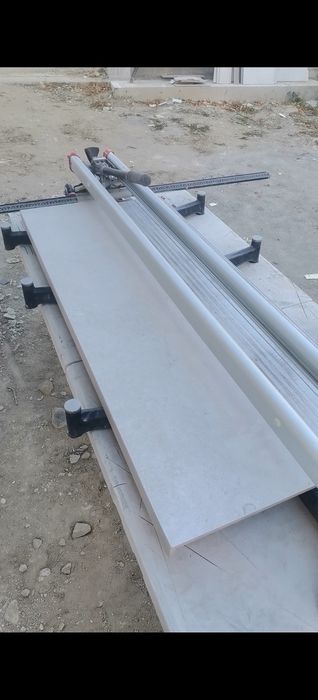 Mașini tăiat gresie