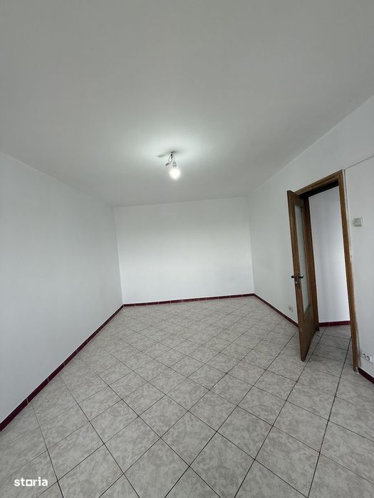 Vanzare 2 Camere Crangasi - Ceahlaul | 12 min. Metrou & Piata Crangasi — fotografia 3