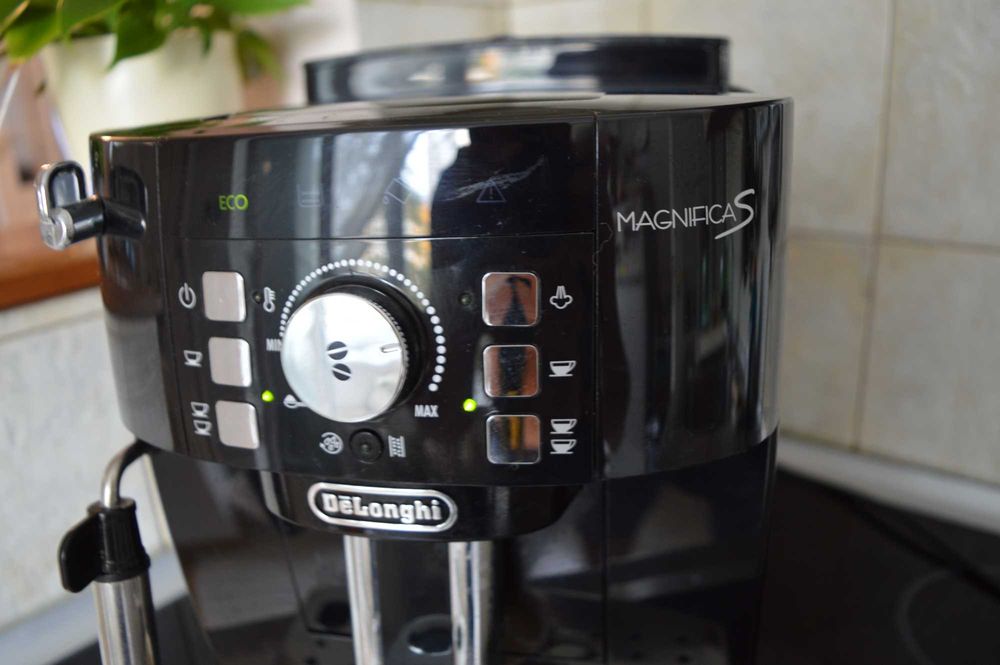 Кафеавтомат DeLonghi Magnifica S