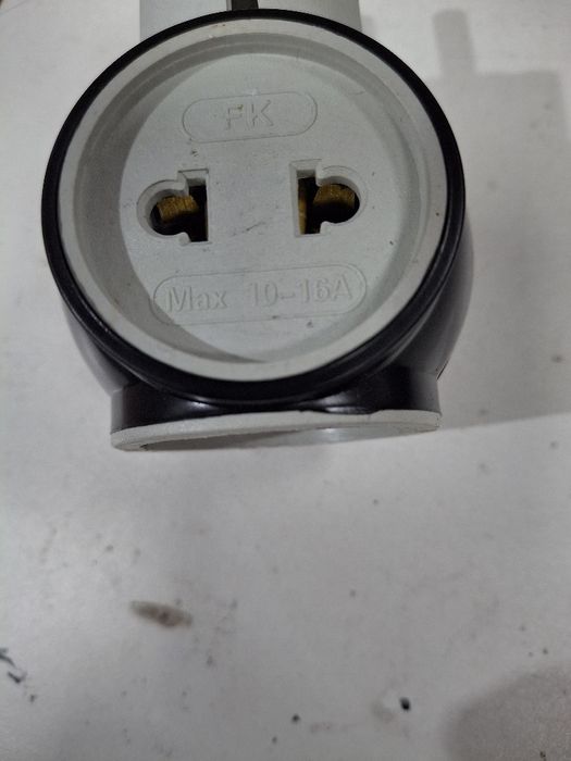 Электрический тройник