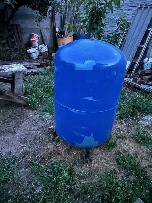 Vand bazin hidrofor 600 litri