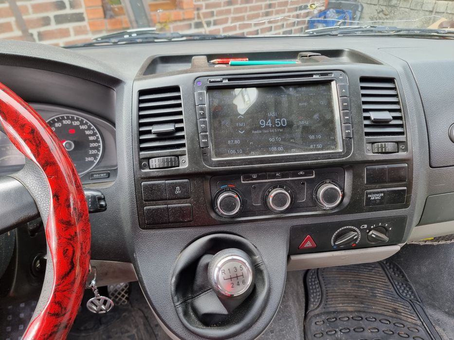 Vw Transporter T5 Caravel