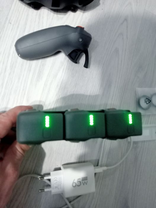 Дрон DJI Avata 2 Fly More Combo (3 батареи) серый