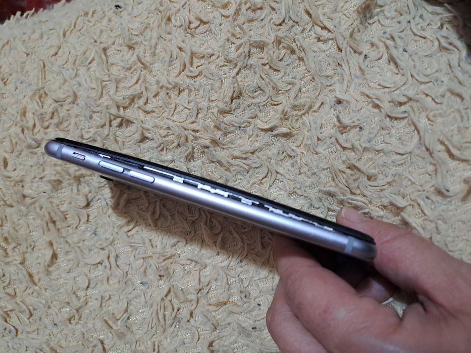 Срочно продам айфон 6s