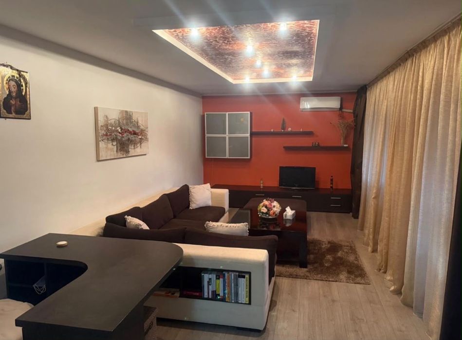 Inchiriez apartament 3 camere