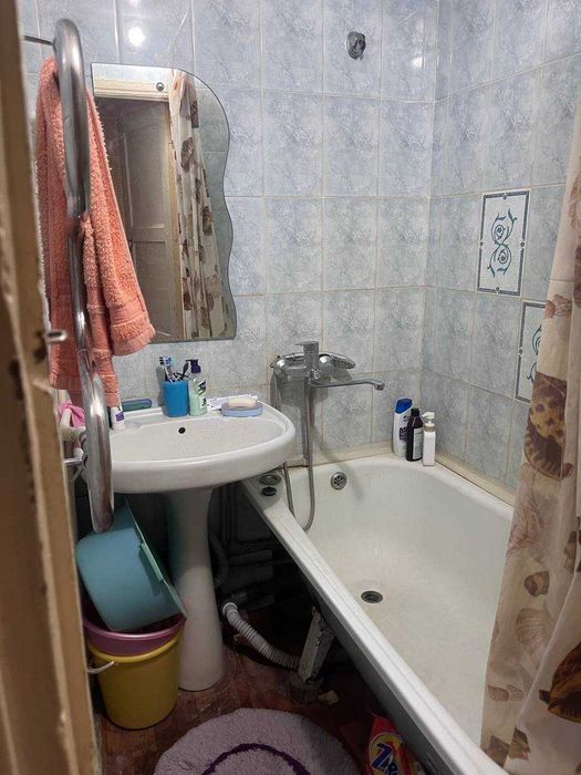 продам 3-х комнатную квартиру