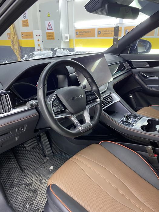 BYD chempion gibrid 150km