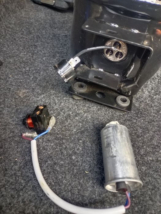 Компрессор для холодильных устройств