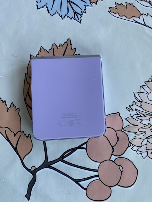Vând Samsung Z flip 4