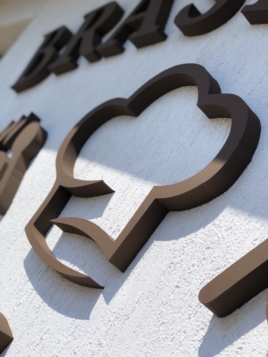 Litere din polistiren logo-uri cifre forme volumetrice reclama