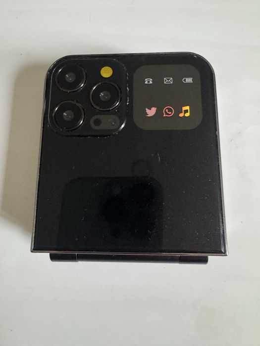 Сгъваем телефон с копчета A50pro