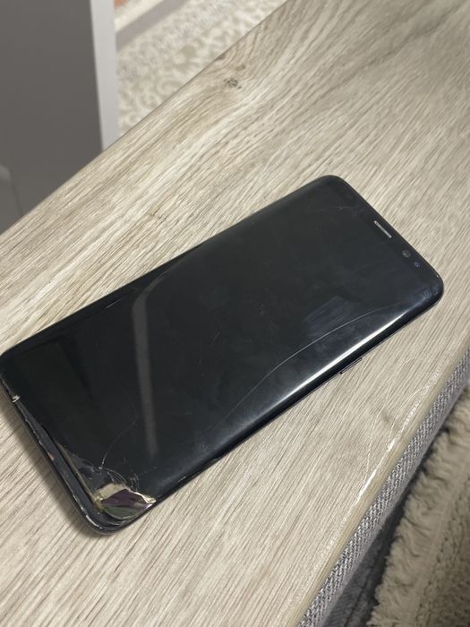 Samsung s8 на запчасти