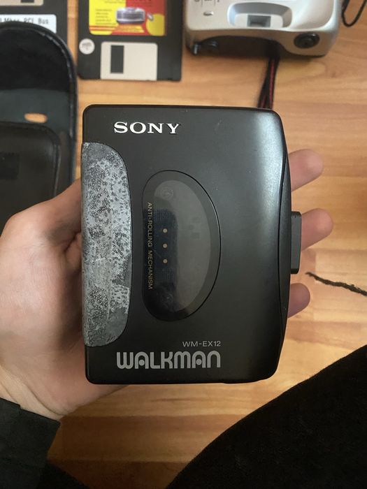 Obiecte foto aparate sony walkman tot ce se vede in poze