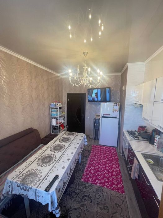 Продаёться 3 комнатная квартира на 5 этоже 83кв/м.С мебелью и техникой