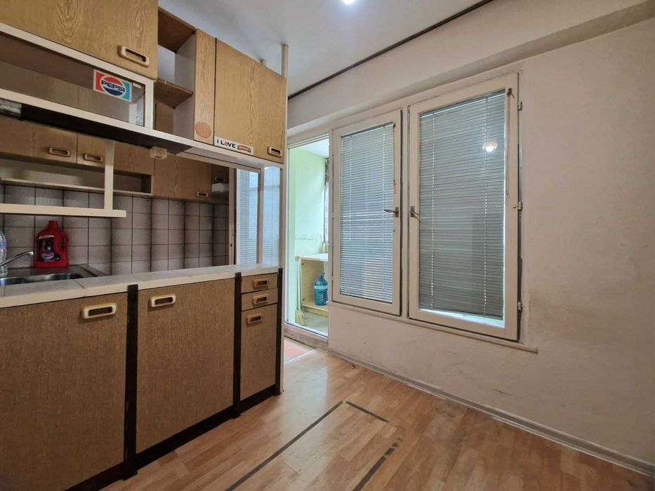 Продава се Двустаен апартамент в Русе, Здравец Север 1 - 70 кв.м за 1000 €/кв.м - Снимка #2