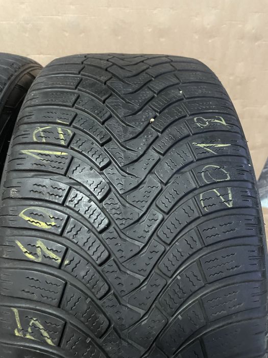 245 40 R19 iarna Falken EuroWinter 98V M+S