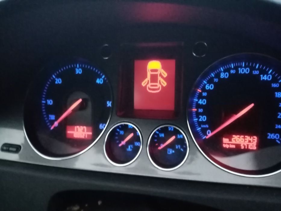 Volkswagen Passat b6 2.0tdi 140ps common rail НА ЧАСТИ