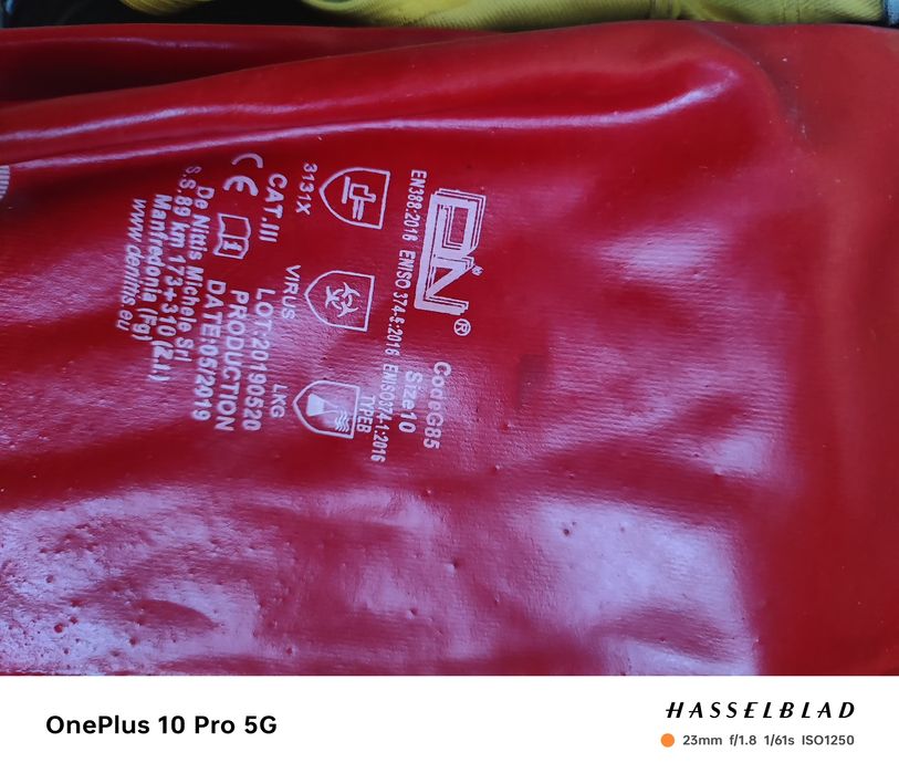 Vând pachet 30 perechi mănuși protectie