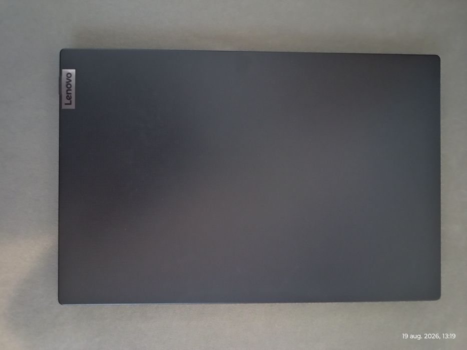 Lenovo V15 G2 ALC | 15.6" Full HD | Ryzen 5 5500U ( frecventa 4,0 Ghz ) | 16 GB RAM DDR4 | SSD NVMe X4  512 GB | AMD Radeon Graphics 2 GB | WiF 4/5/6