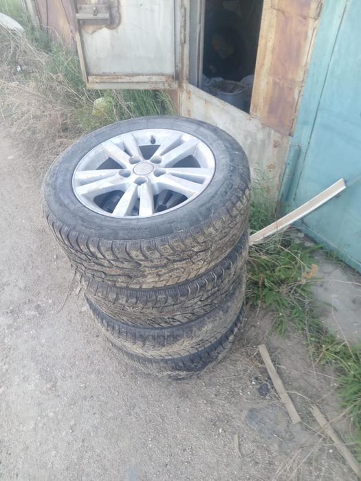 Продам колеса с дисками