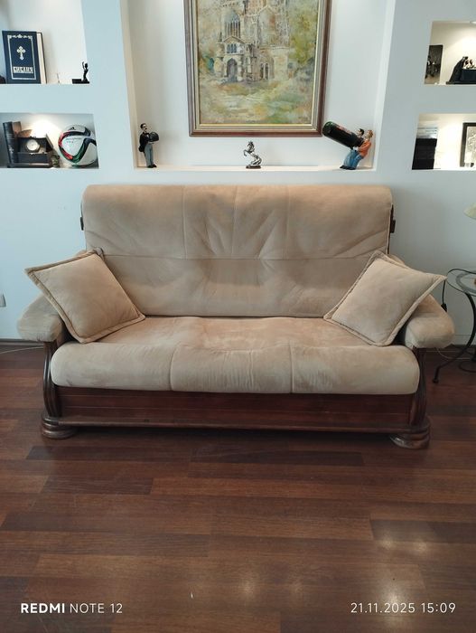 Диван и фотьойл от масив