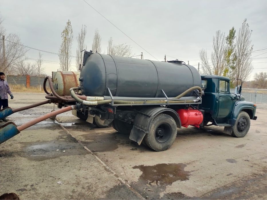 Продам Зил ассенизатор 6.5 Куб