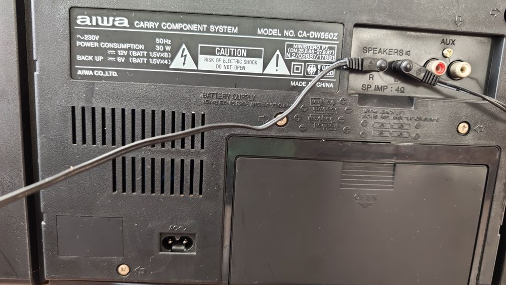 Combina Aiwa CA-DW
