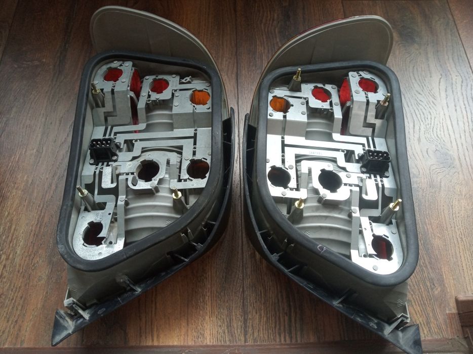 Фонари задние на BMW Е38 рест.