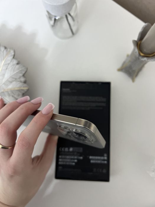 iphone 15 pro Natural Titanium