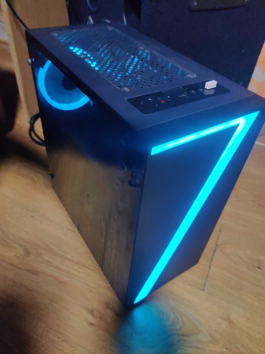 Vând PC Gaming Lite