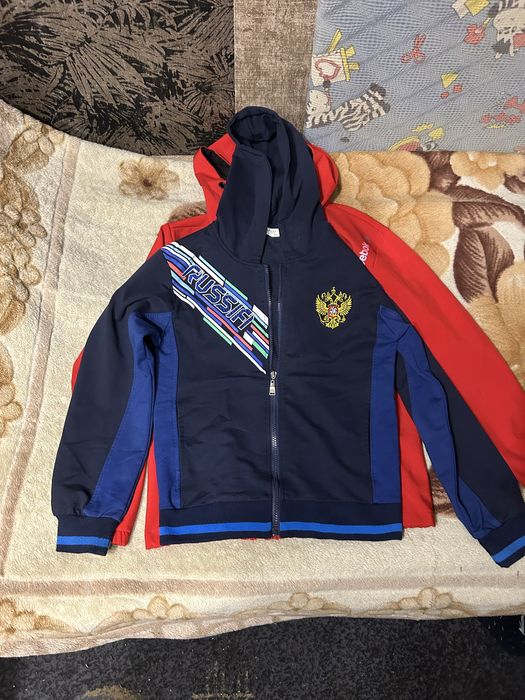 Продам вещи на мальчика 10 лет