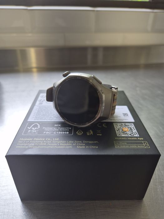 Vând Huawei watch GT 6 pro stare ca nou
