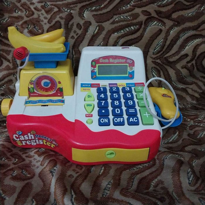 Касса игрушечная