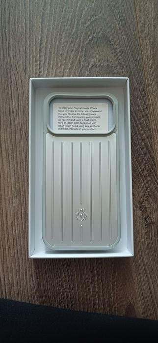 Rimowa case за iPhone 17/18 Pro Max