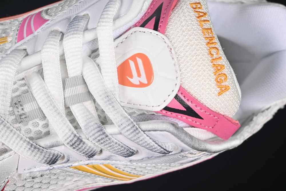 Balenciaga Runner.
