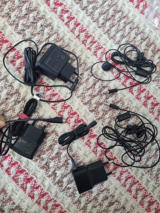 Зарядно слушалки