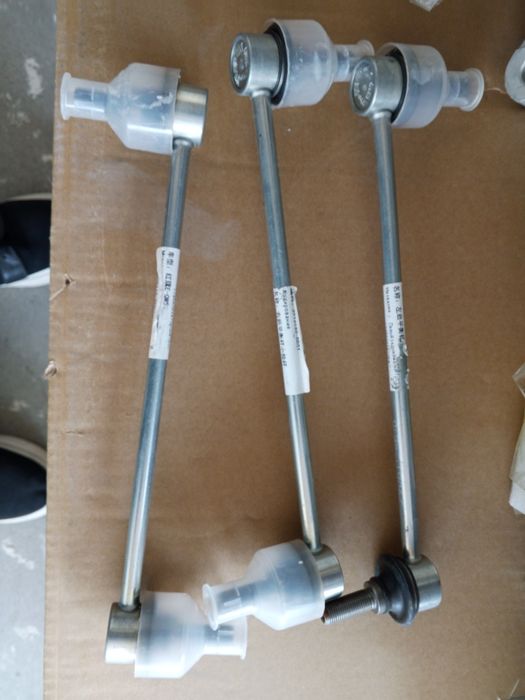 Old Amortizator Leapmotor C10/C16. Передний Амортизатор Leapmotor C16