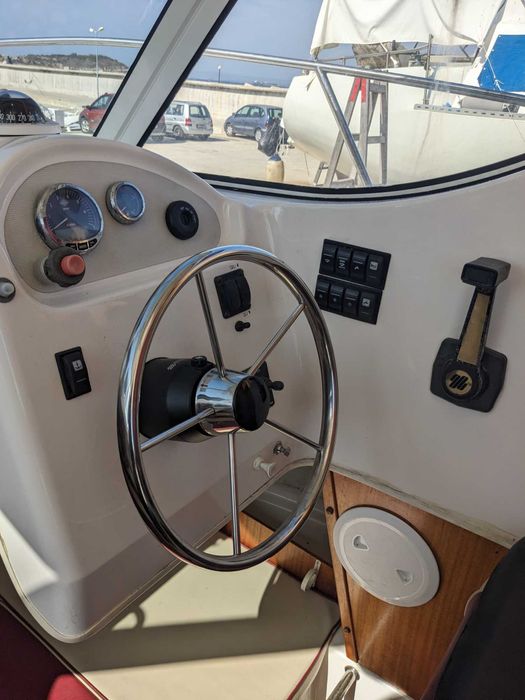 Лодка Arvor 230AS