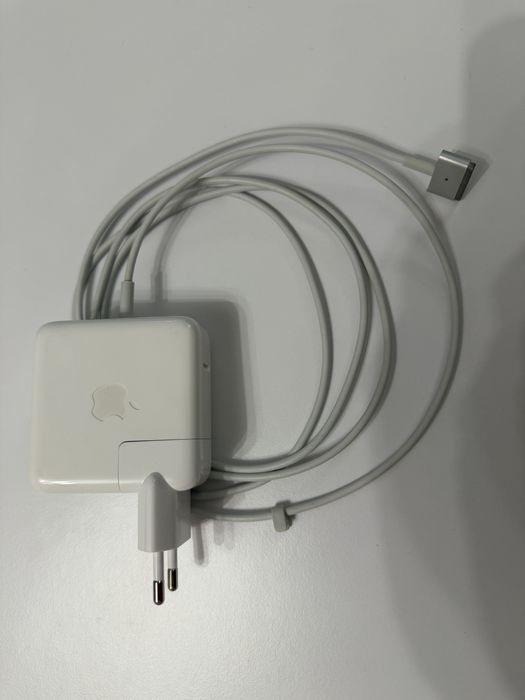 Apple MacBook Air 13 2017 42 cicluri CA NOU