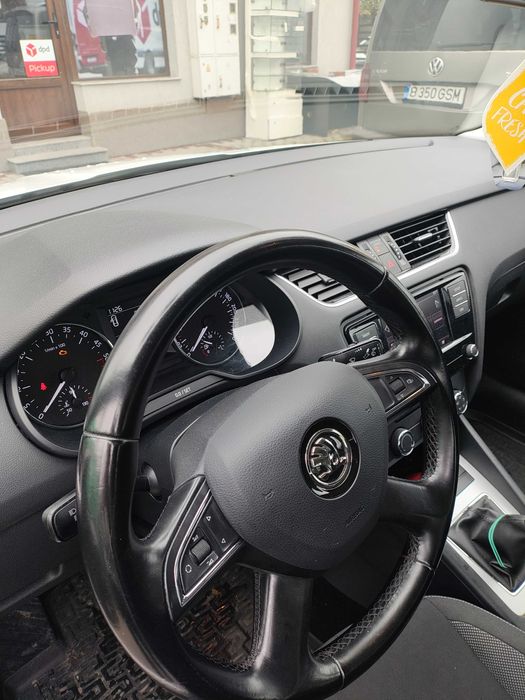 Skoda 3 facelift  79000 km