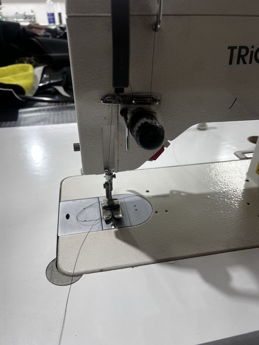 Продам машинку зиг заг