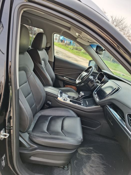 Мошина сотилади.